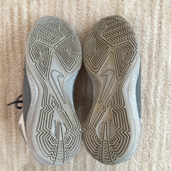 Nike Prime Hype DF 2 Cool Grey (GS) White Wolf Grey Style 807613-002 Size 4 - Picture 12 of 16